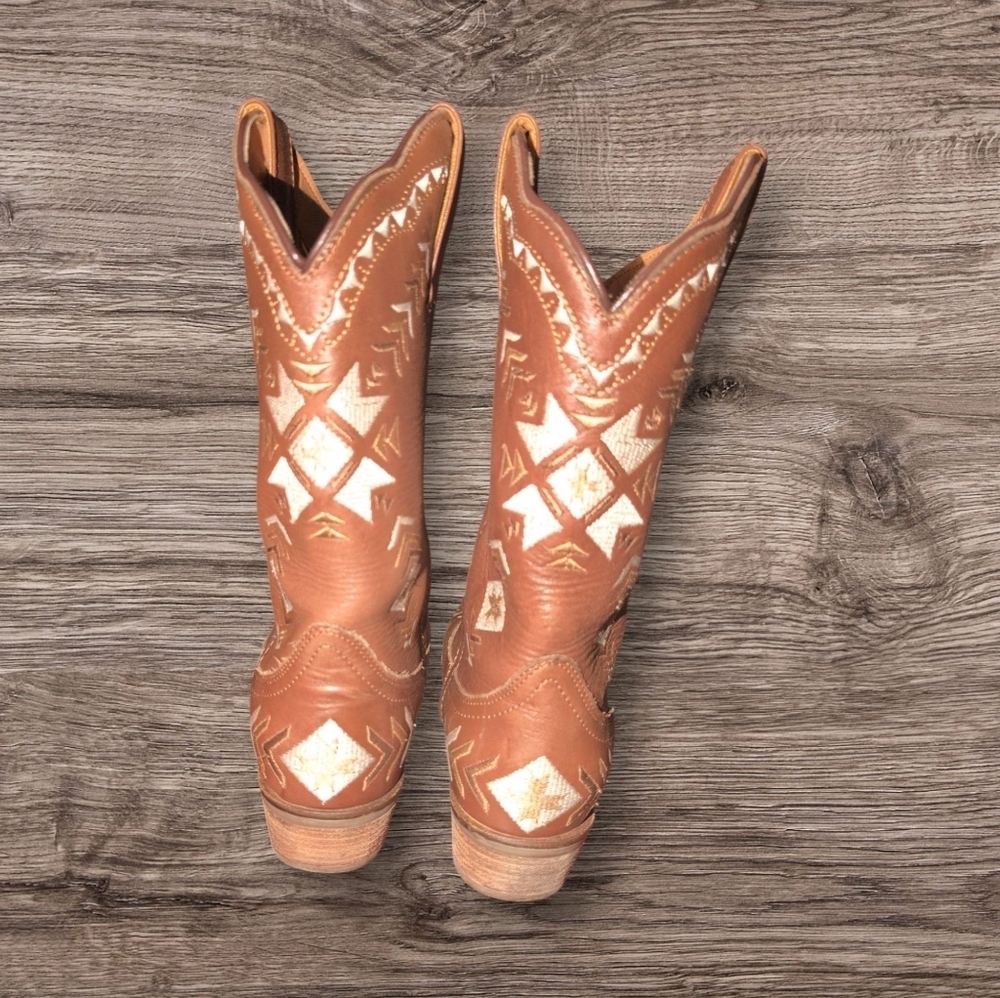 Dingo Women's Mesa Southwestern Embroidered Leather Western Boot - Picture 3 of 5